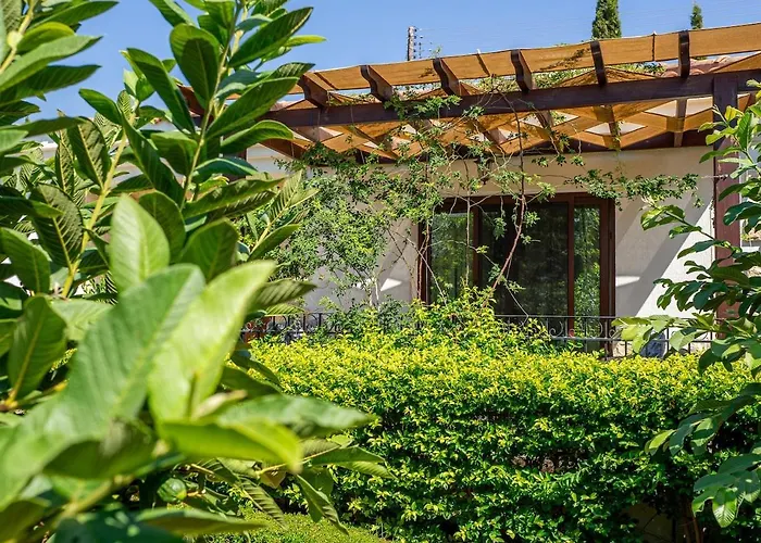 Argaka Club - Guest House Near The Beach